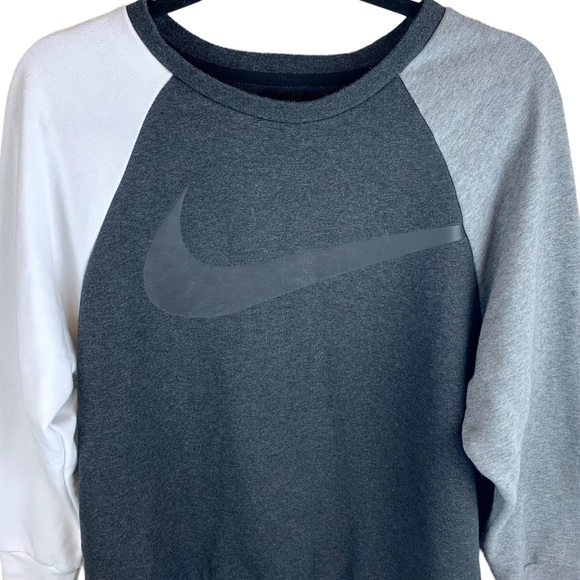 Nike Dri-Fit Swoosh Training Sweatshirt Pullover Grey White Small - Picture 4 of 11